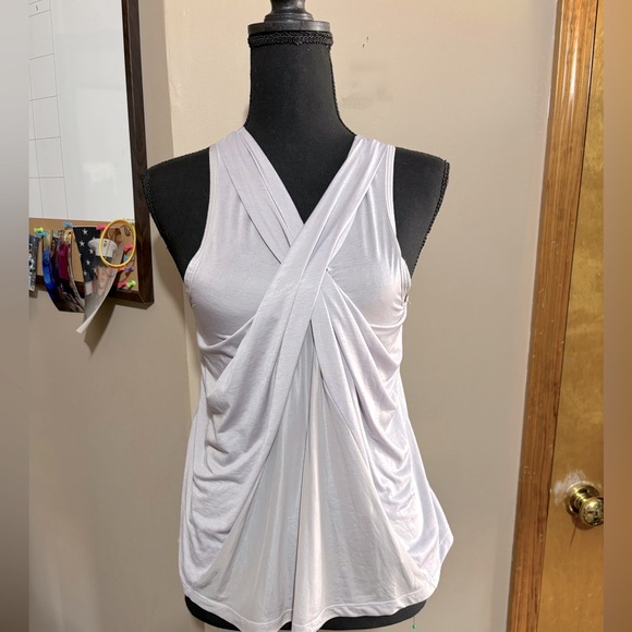 lululemon athletica Tops - Lululemon reversible front/ back tank. Pale lavender. No size tag. Approx M/6-8